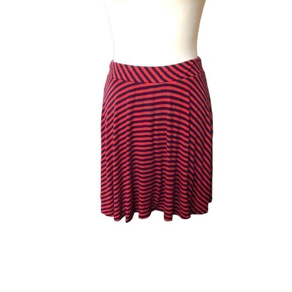 SO striped red and black jersey knit skater skirt - Picture 2 of 8